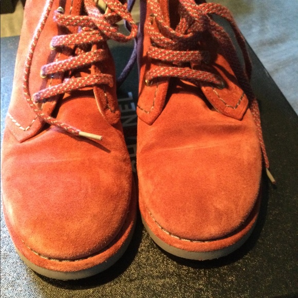 Burgundy Chanel boots - Picture 3 of 14